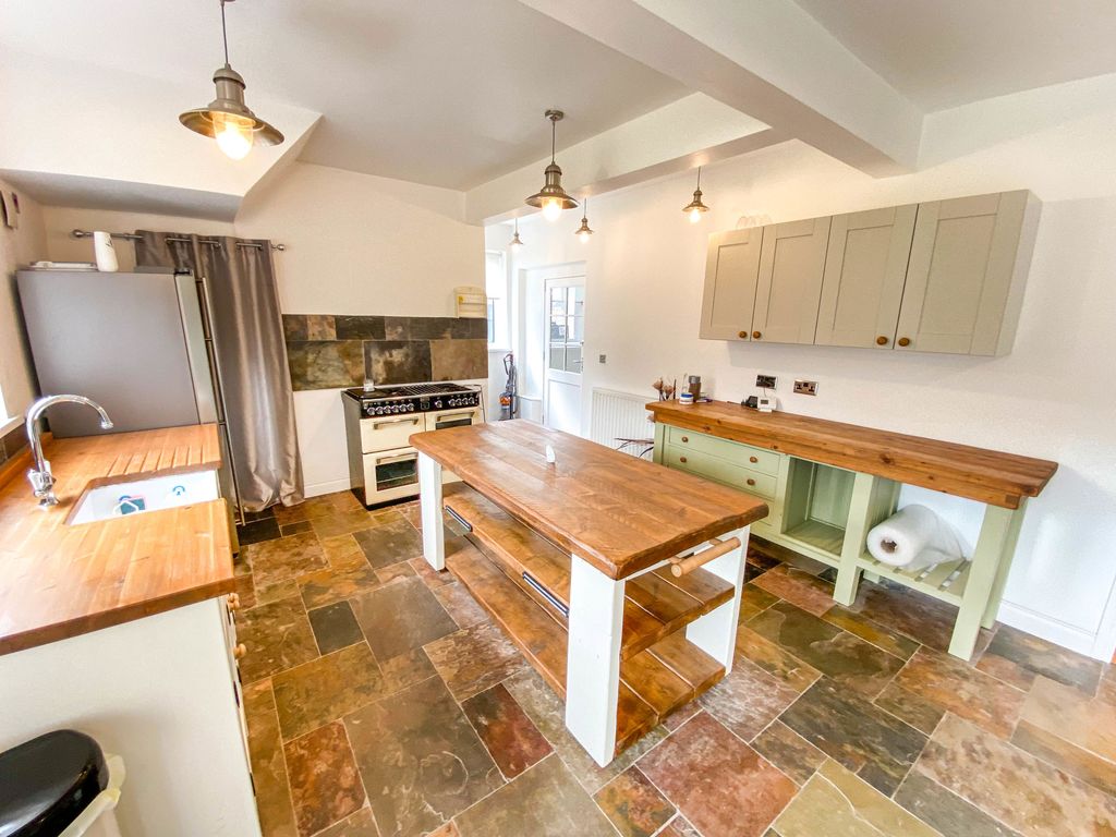 3 bed terraced house for sale in Park Terrace, Castleside, Consett DH8, £170,000