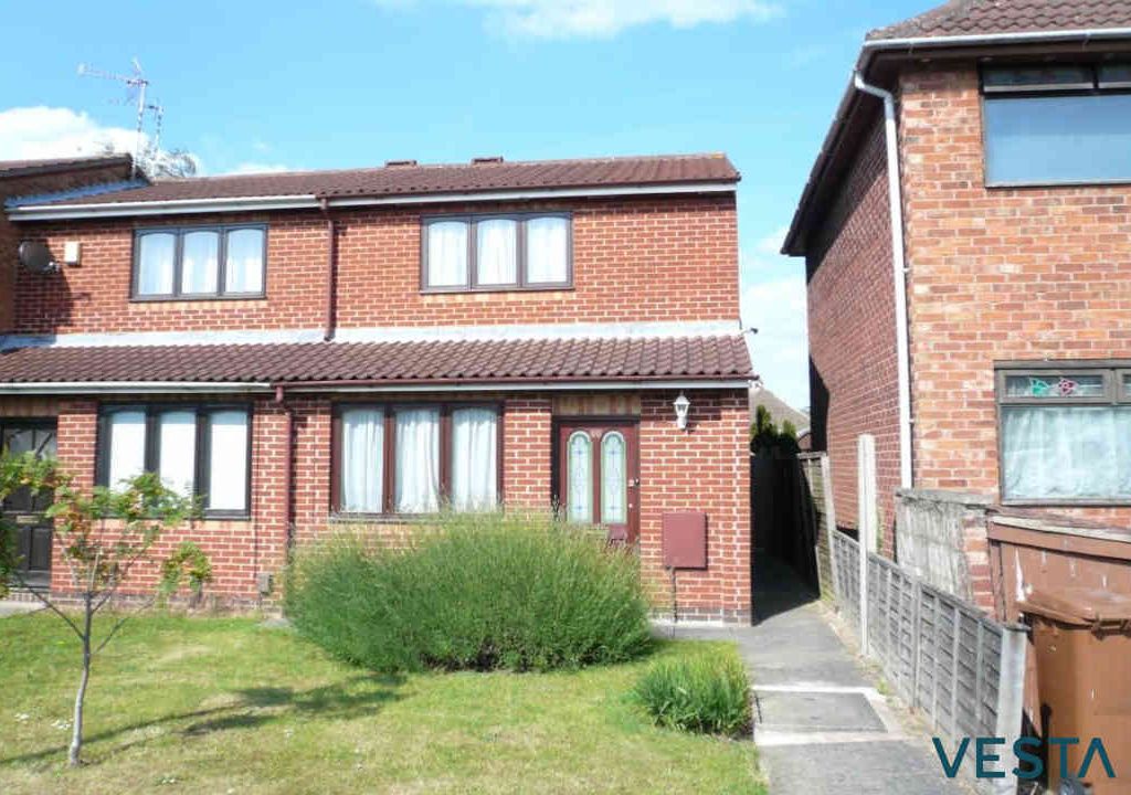 2 bed end terrace house for sale in John Nichols Street, Hinckley LE10, £160,000