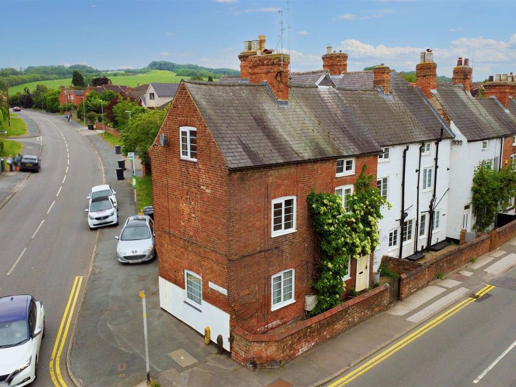 3 bed town house for sale in Main Street, Calverton, Nottingham NG14, £150,000