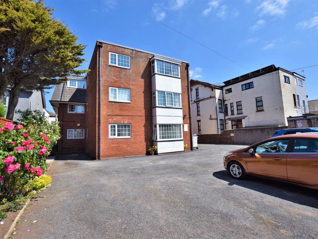 1 bed flat for sale in Park Road, Blackpool FY1, £55,000