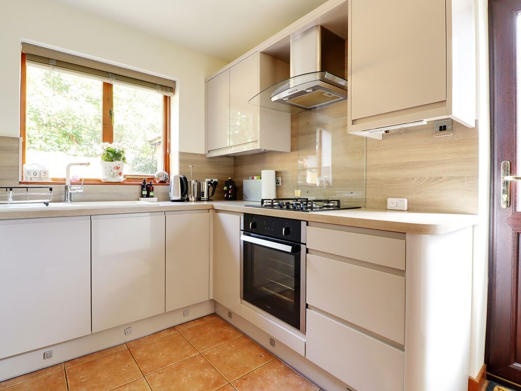 3 bed detached house for sale in Binks Court, Brethergate, Westwoodside DN9, £315,000