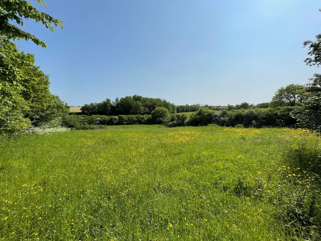 Land for sale in Combe Hill, Templecombe BA8, £280,000