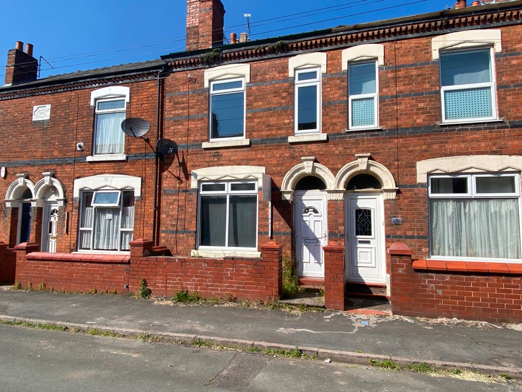3 bed terraced house for sale in Elizabeth Street, Crewe CW1, £90,000