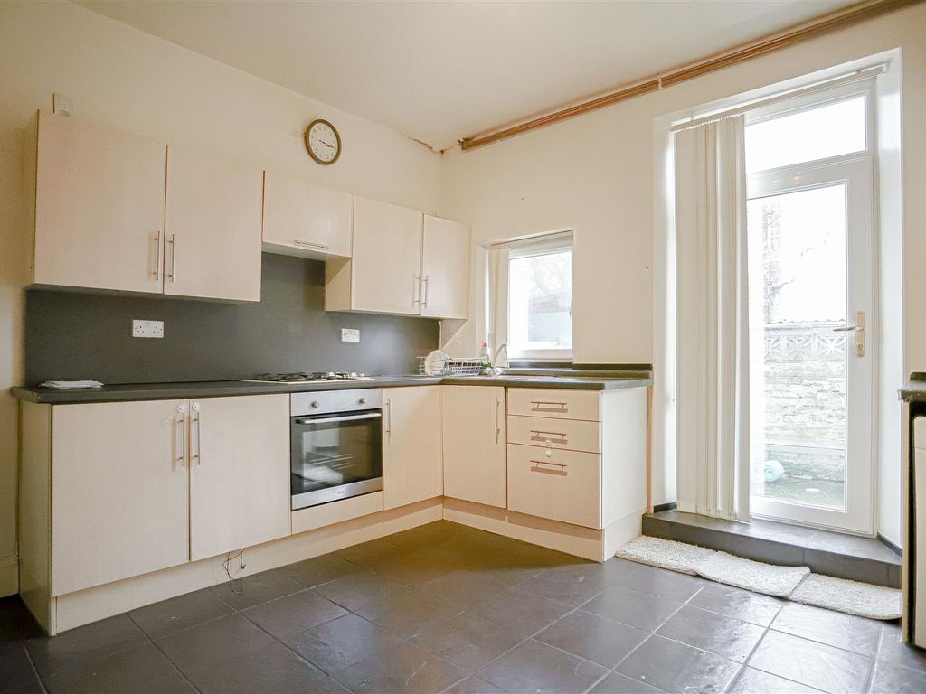 2 bed terraced house for sale in Pine Street, Nelson BB9, £70,000