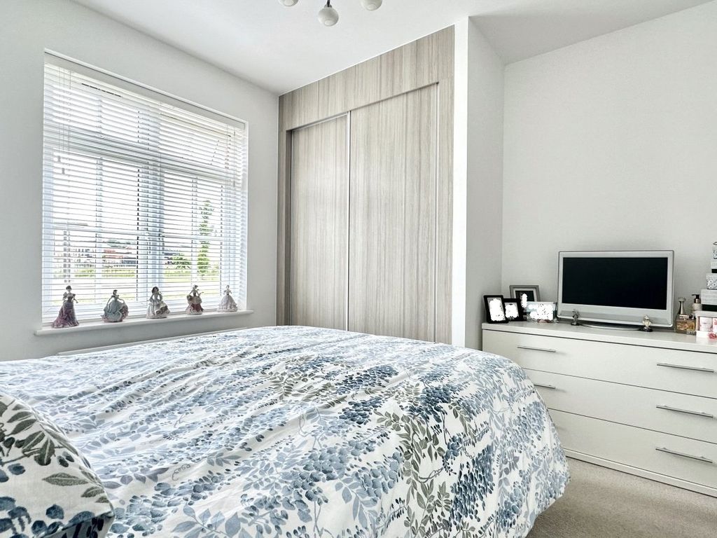 2 bed flat for sale in Candy Dene, Weldon, Ebbsfleet Valley, Swanscombe DA10, £290,000
