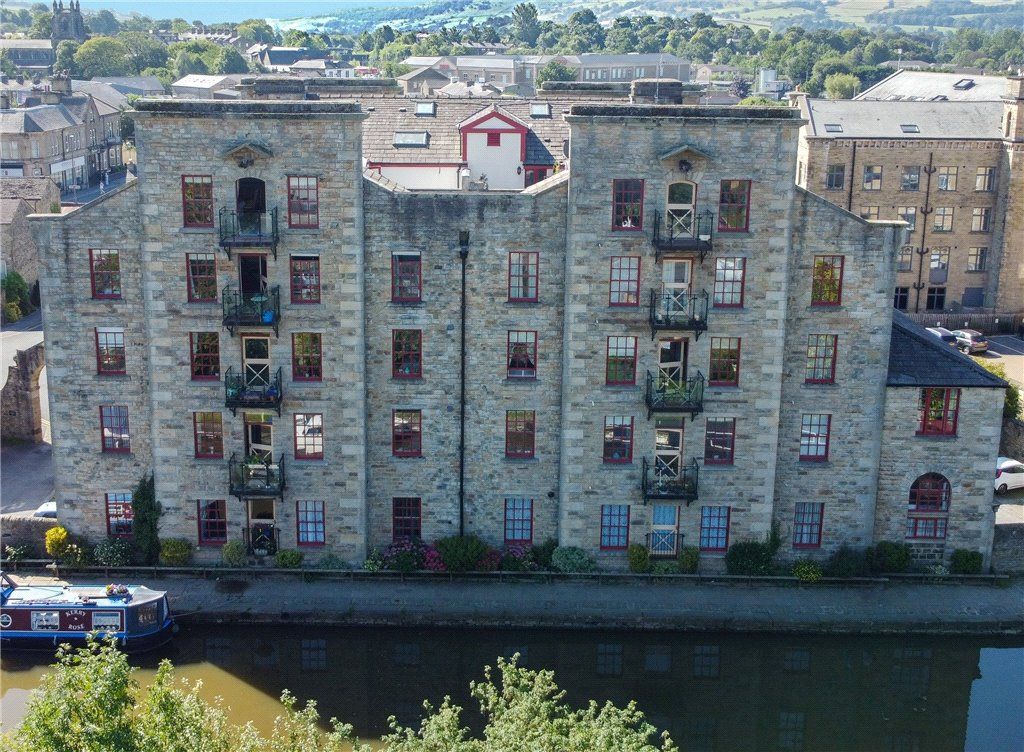 1 bed flat for sale in Belmont Wharf, Skipton, North Yorkshire BD23, £165,000