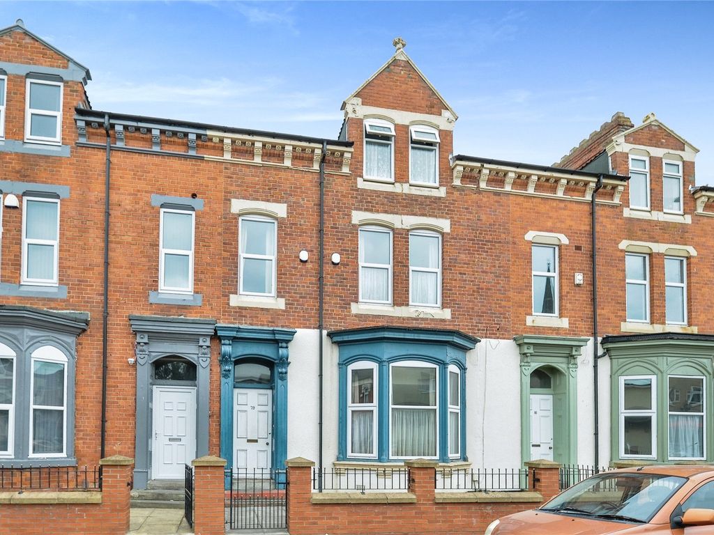 4 bed flat for sale in Hartington Road, Stockton-On-Tees TS18, £135,000