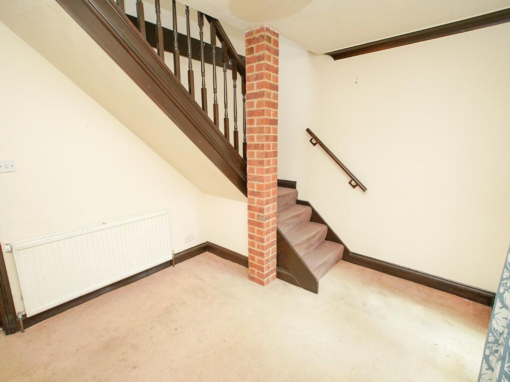 2 bed semi-detached house for sale in Edward Street, Leighton Buzzard LU7, £275,000
