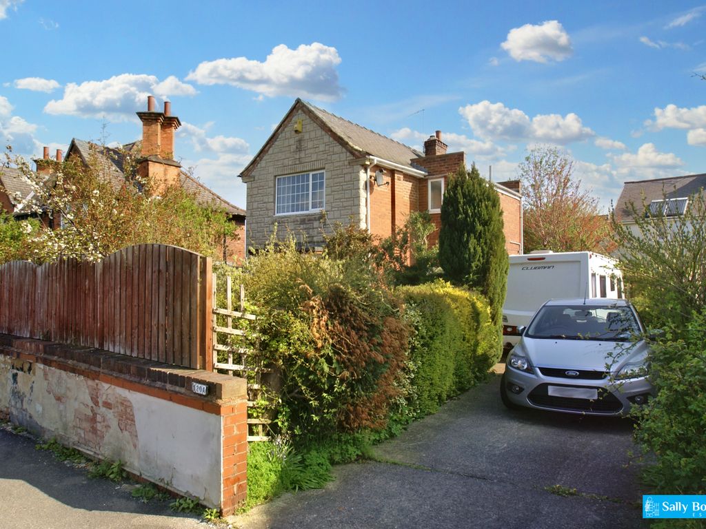2 bed detached house for sale in Hasland Road, Chesterfield S41, £250,000