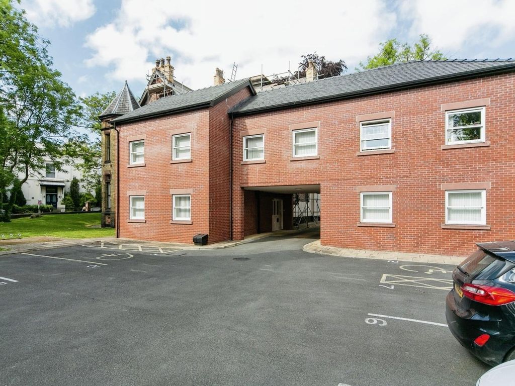 1 bed flat for sale in Linnet Lane, Liverpool L17, £100,000
