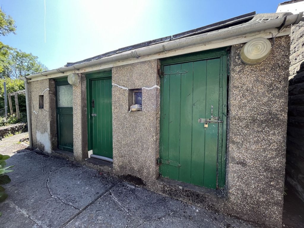 3 bed semi-detached house for sale in Heol Y Gors, Cwmgors, Ammanford, Carmarthenshire. SA18, £165,000