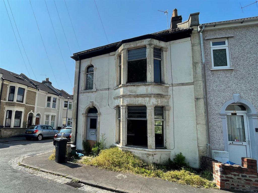 2 bed semi-detached house for sale in Brentry Avenue, Bristol BS5, £206,500