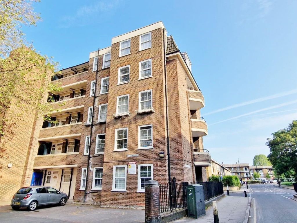 1 bed flat for sale in Rhodeswell Road, London E14, £250,000