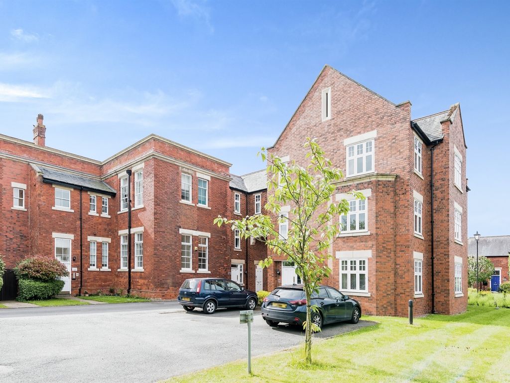 2 bed flat for sale in Patrick Mews, Lichfield WS13, £255,000