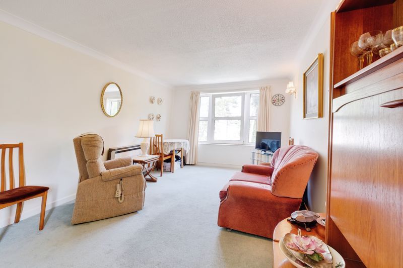 1 bed flat for sale in Homewest House, Bournemouth BH4, £90,000