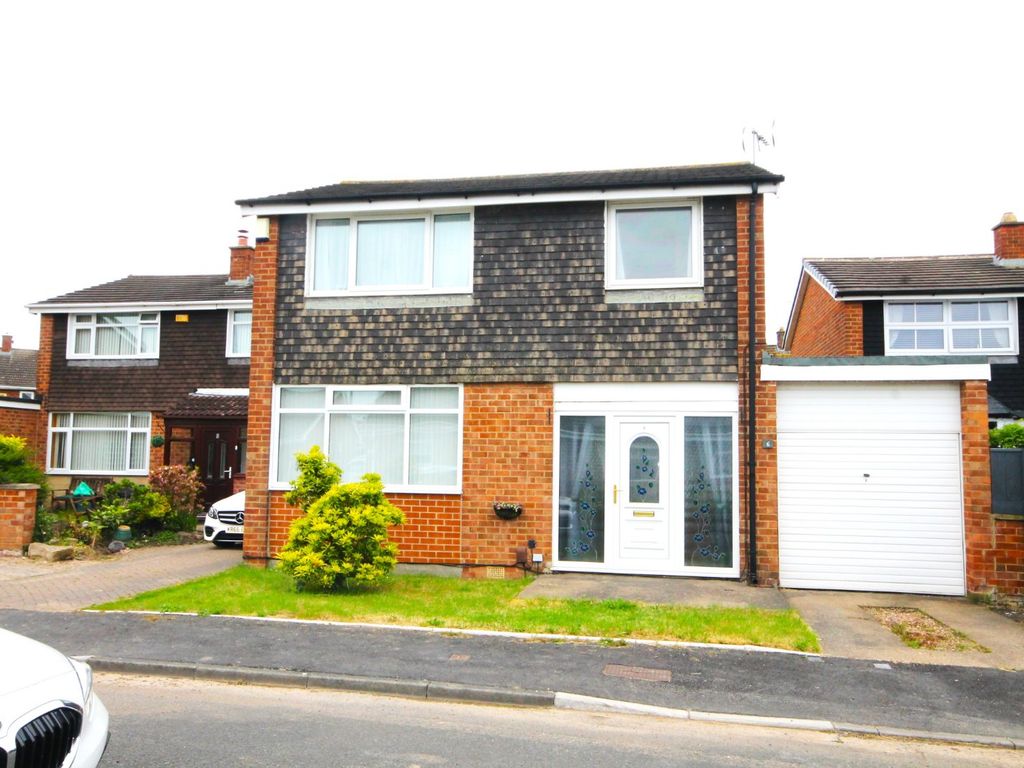 3 bed detached house for sale in Thornborough Close, Stockton-On-Tees, Durham TS18, £175,000
