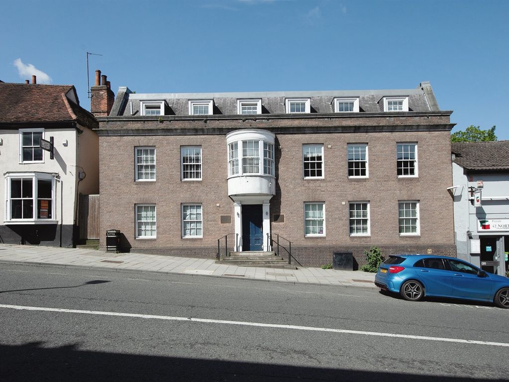 2 bed flat for sale in Byrons Yard, North Hill, Colchester CO1, £170,000