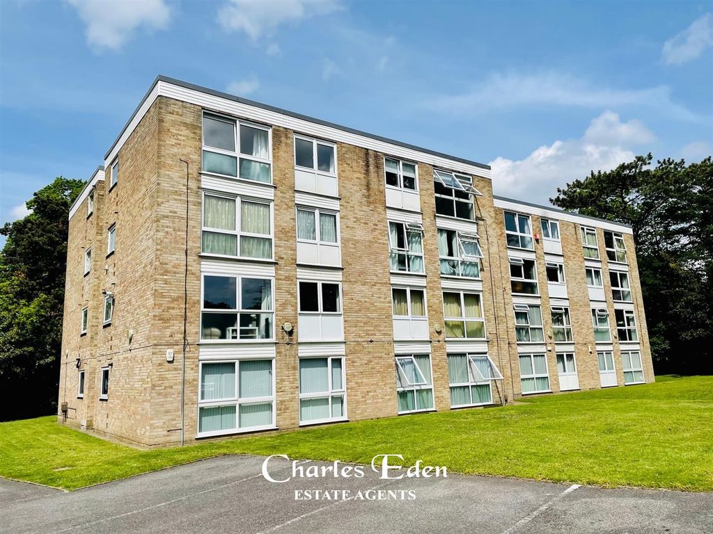 1 bed flat for sale in Urquhart Court, 109 Park Road, Beckenham BR3, £230,000