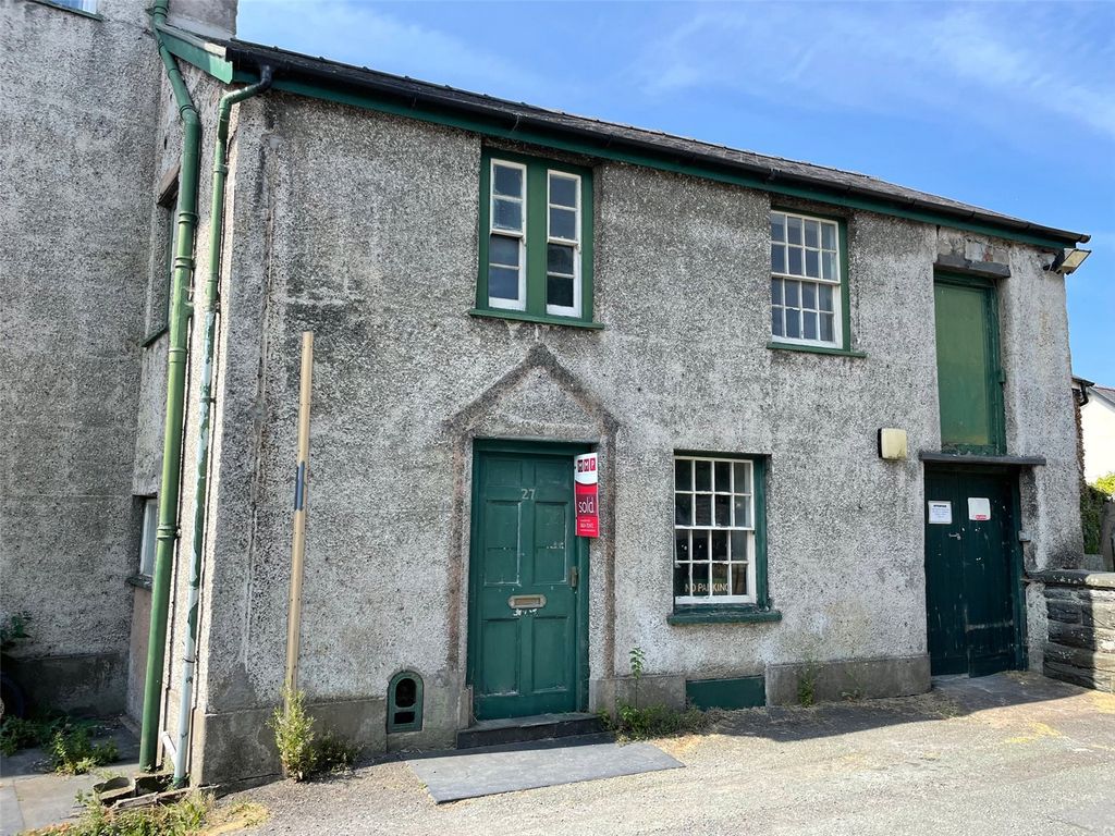 2 bed property for sale in Church Place, Penrallt Street, Machynlleth, Powys SY20, £66,000
