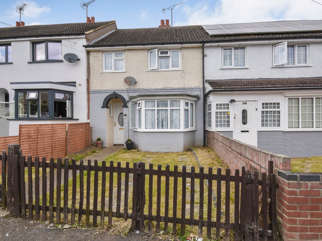 3 bed terraced house for sale in Bramshaw Road, Tilehurst, Reading RG30, £300,000