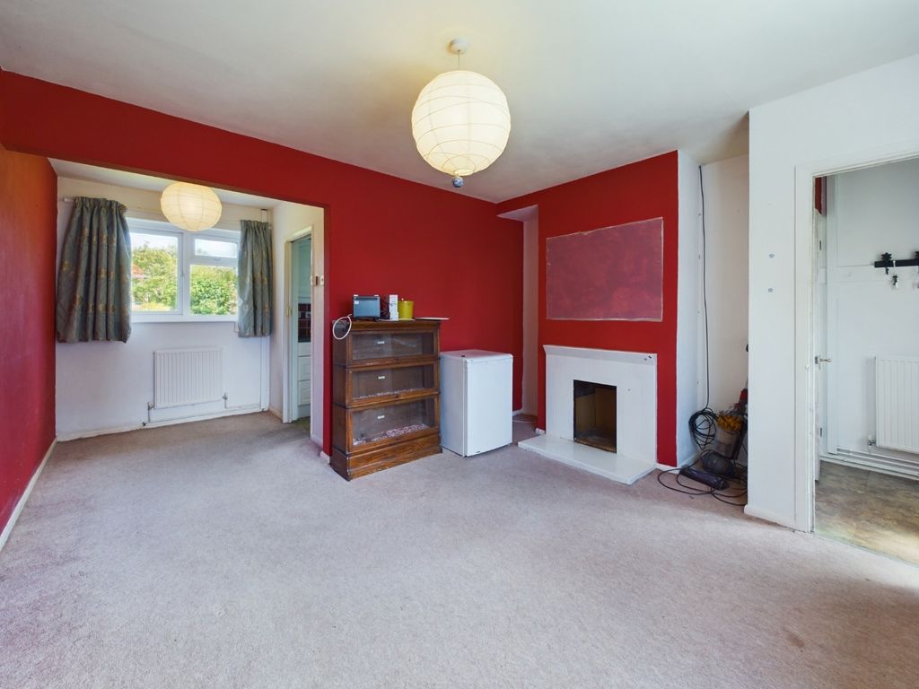 1 bed semi-detached bungalow for sale in Bernard Close, Cuddington, Aylesbury HP18, £250,000