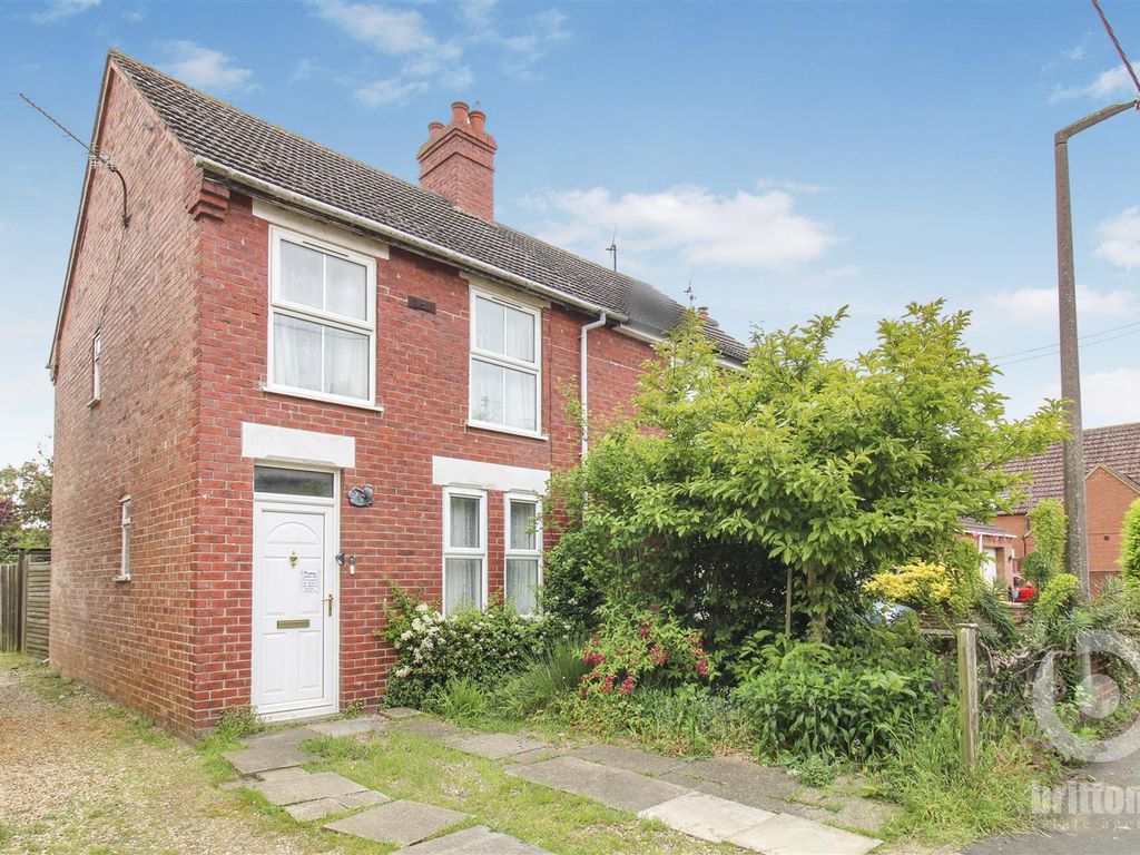 3 bed semi-detached house for sale in Pansey Drive, Dersingham, King's Lynn PE31, £230,000