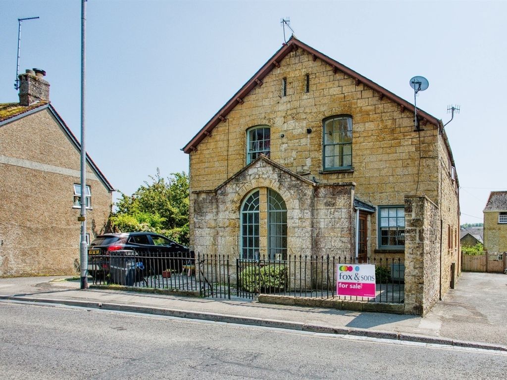 2 bed property for sale in East Street, Crewkerne TA18, £175,000