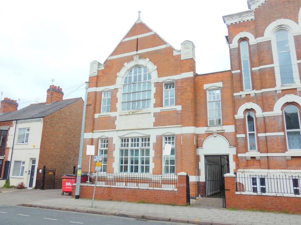 3 bed flat for sale in Fosse Road North, Newfoundpool, Leicester LE3, £160,000