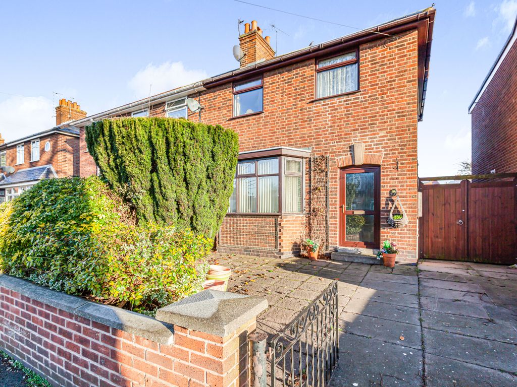 3 bed semi-detached house for sale in Barkby Road, Syston, Leicester LE7, £259,950