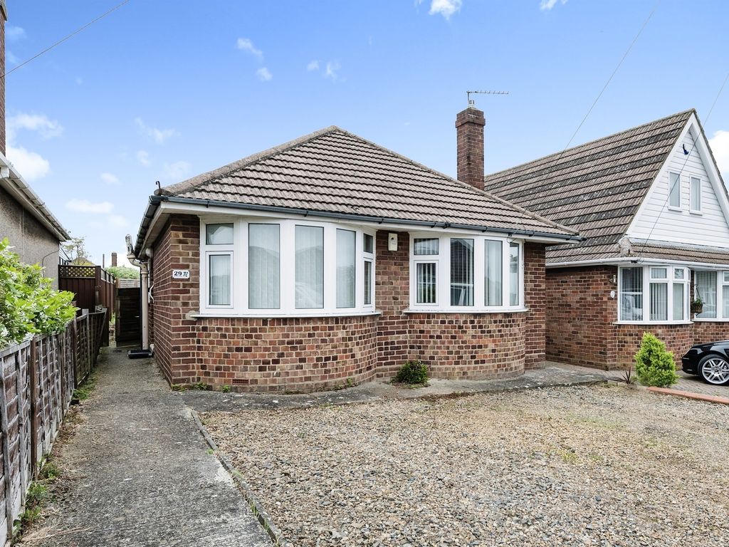 2 bed detached bungalow for sale in Greenway Avenue, Boothville, Northampton NN3, £245,000