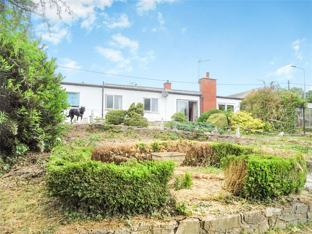 3 bed bungalow for sale in Llansantffraid, Powys SY22, £280,000