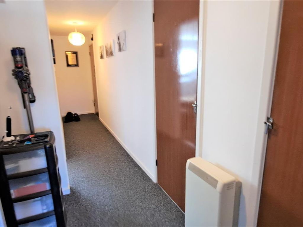 1 bed flat for sale in Lincoln Avenue, Telscombe Cliffs, Peacehaven BN10, £210,000