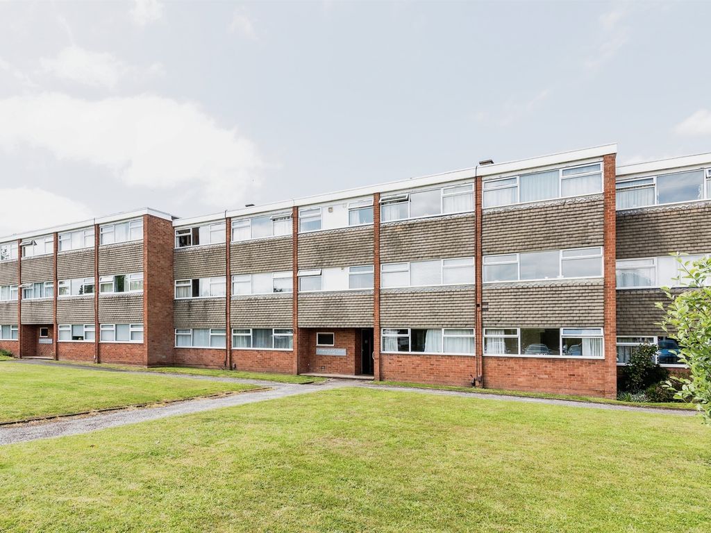 1 bed flat for sale in Leomansley View, Lichfield WS13, £135,000