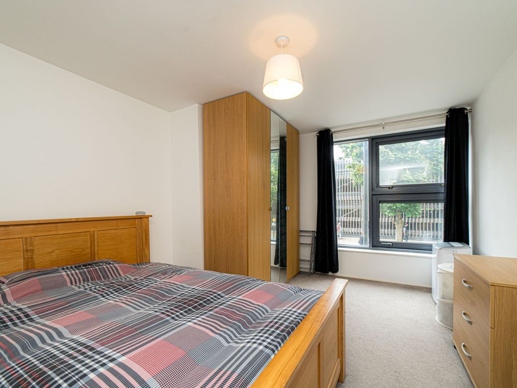 2 bed flat for sale in Station Road West, Westside Apartments Station Road West CT2, £230,000