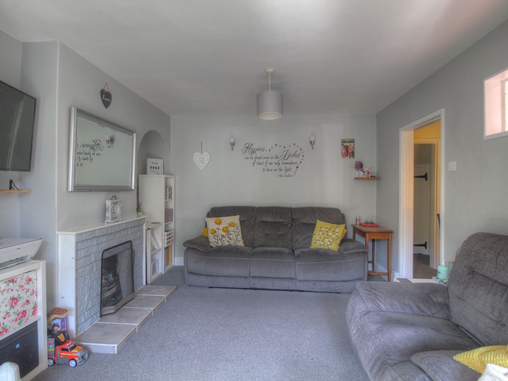 3 bed semi-detached house for sale in Station Lane, Hethersett, Norwich NR9, £230,000