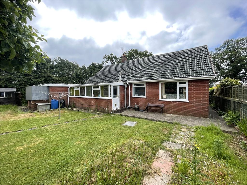 2 bed bungalow for sale in Berghill Lane, Babbinswood, Whittington, Oswestry SY11, £250,000