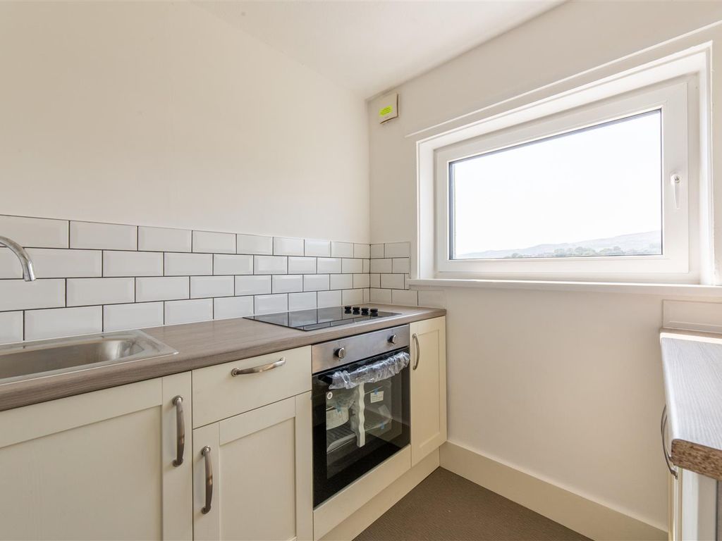 1 bed flat for sale in The Tower, Cwmbran NP44, £68,000