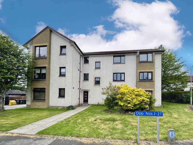 2 bed flat for sale in Gordon Avenue, Inverurie AB51, £107,500