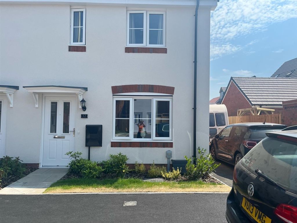 3 bed semi-detached house for sale in Damson End, Pershore WR10, £105,000