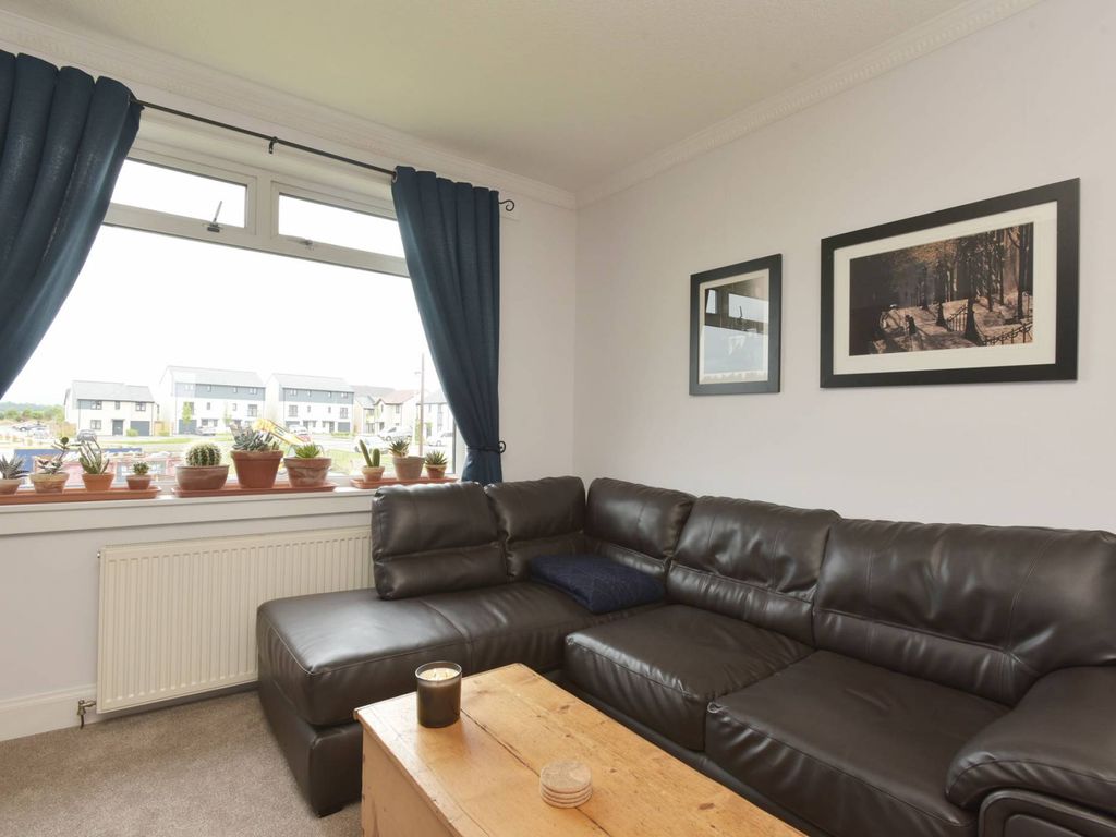 3 bed flat for sale in Newton Village, Millerhill, Midlothian EH22, £180,000