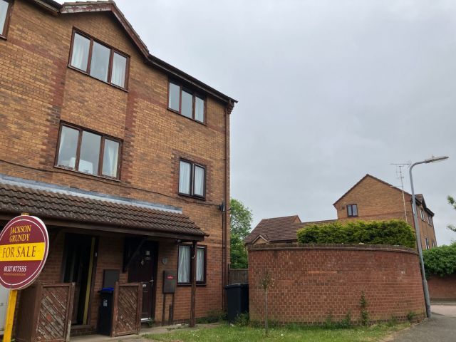 1 bed flat for sale in Ericsson Close, Daventry, Northamptonshire NN11, £100,000