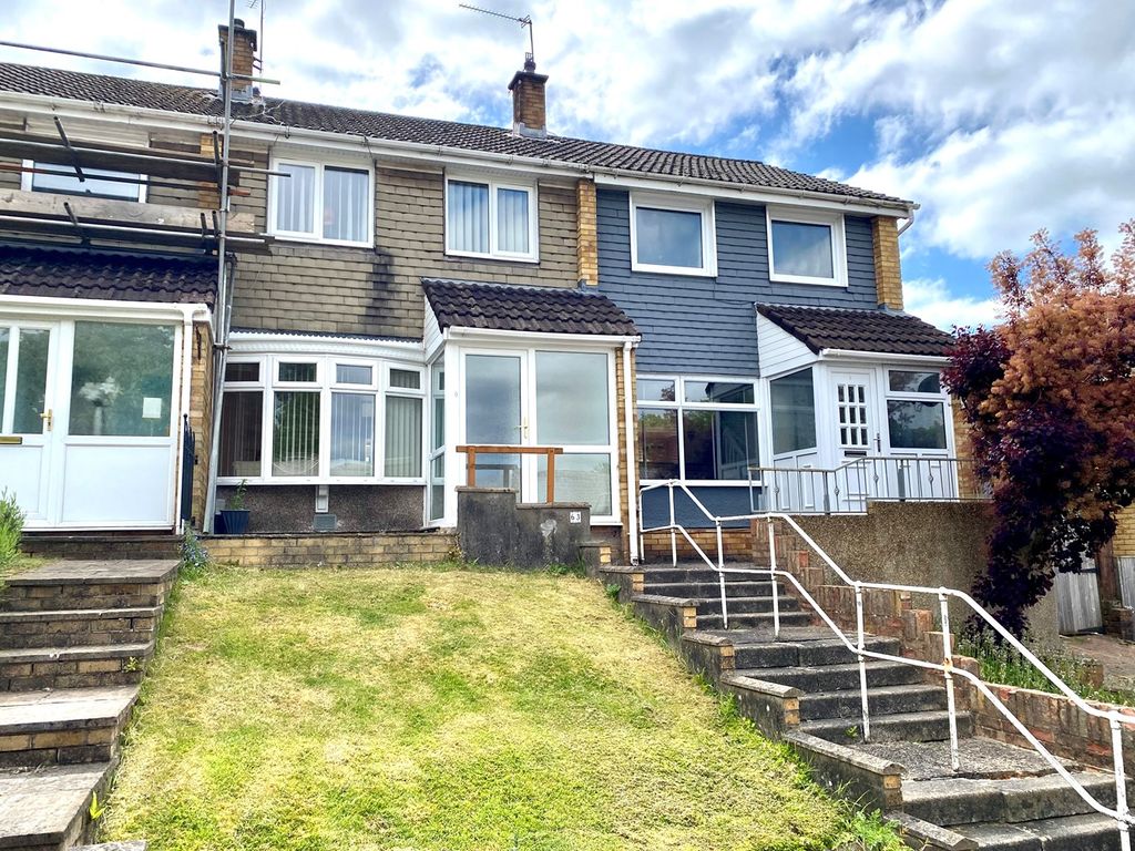 3 bed terraced house for sale in Rowan Way, Malpas, Newport NP20, £199,950