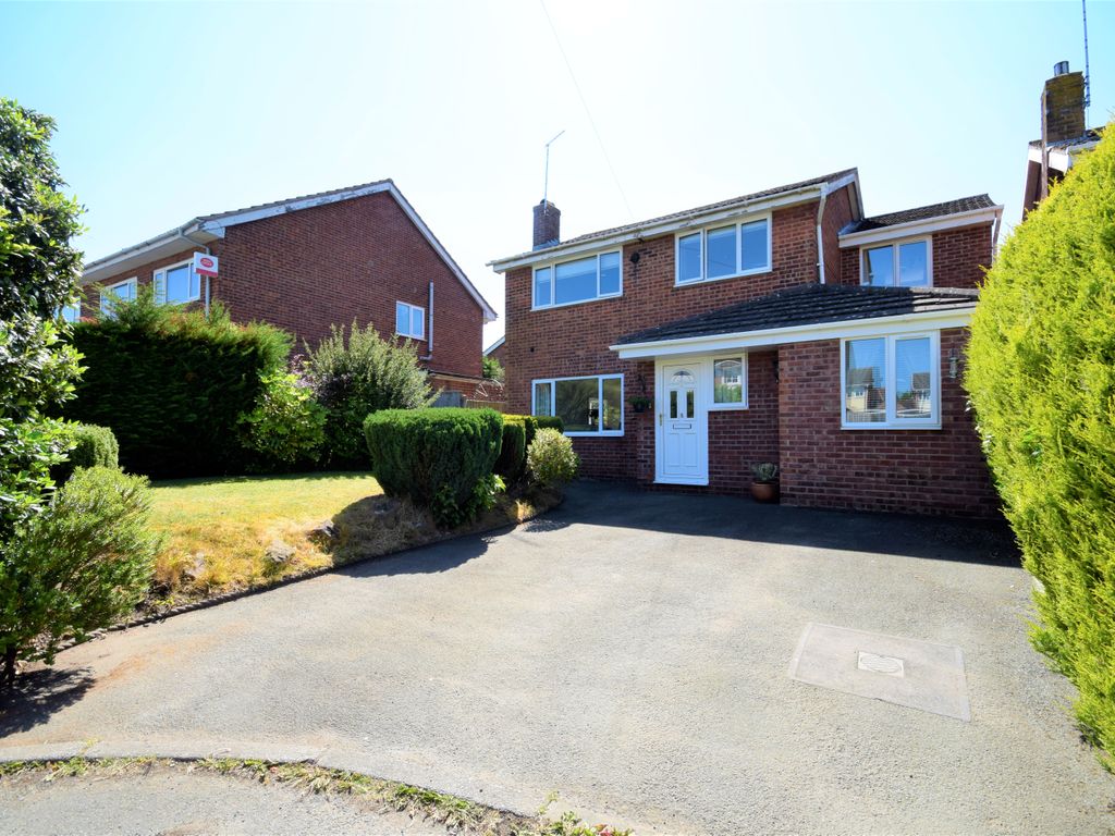 4 bed detached house for sale in Meadow Court, Nomans Heath, Malpas SY14, £285,000