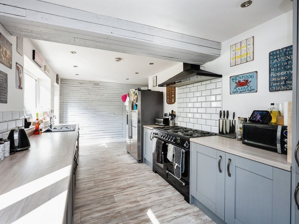 4 bed end terrace house for sale in Cae Bracla, Brackla, Bridgend CF31, £280,000