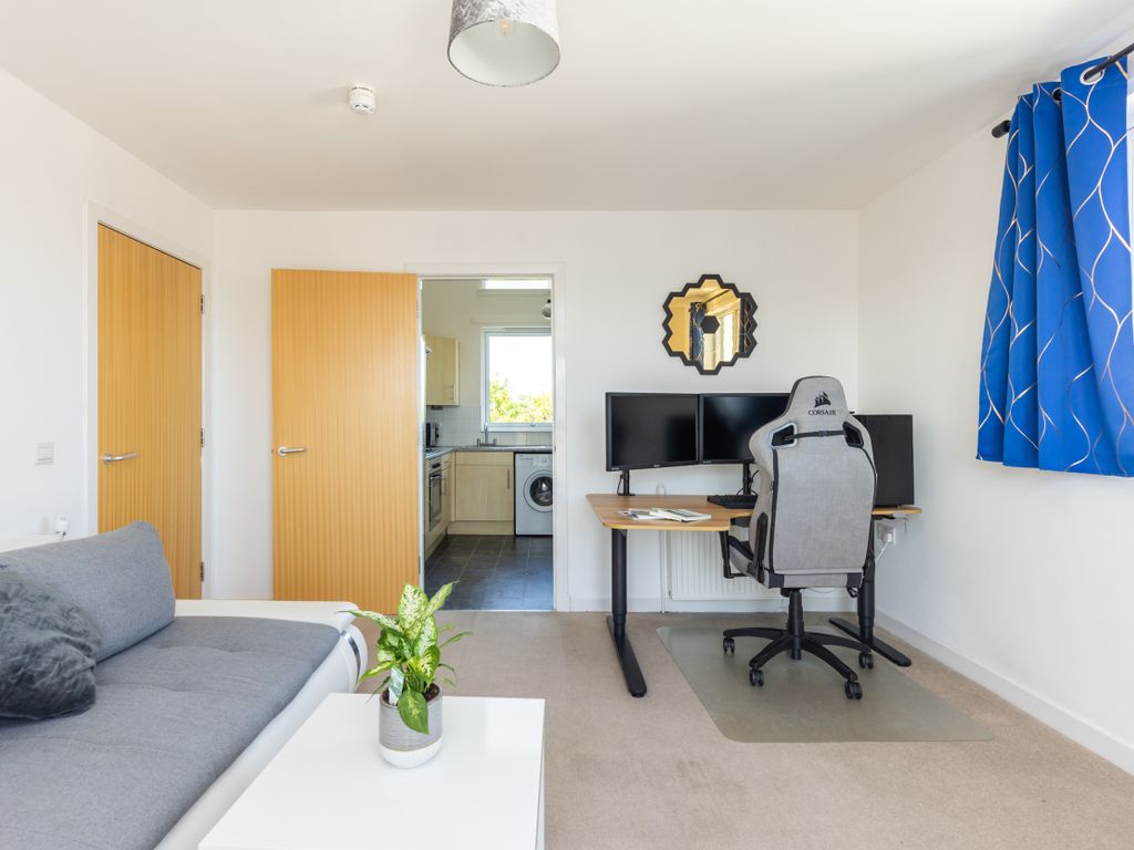 1 bed flat for sale in 8/11 Marine Drive, Edinburgh EH5, £160,000