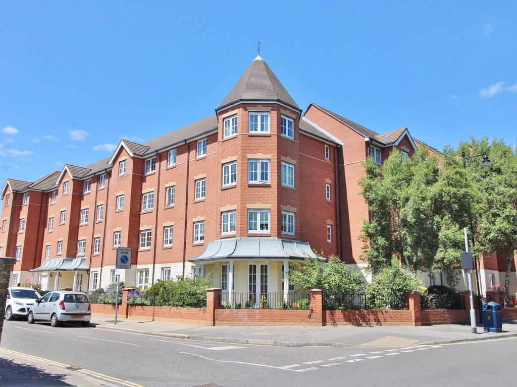1 bed property for sale in Queens Crescent, Southsea PO5, £110,000
