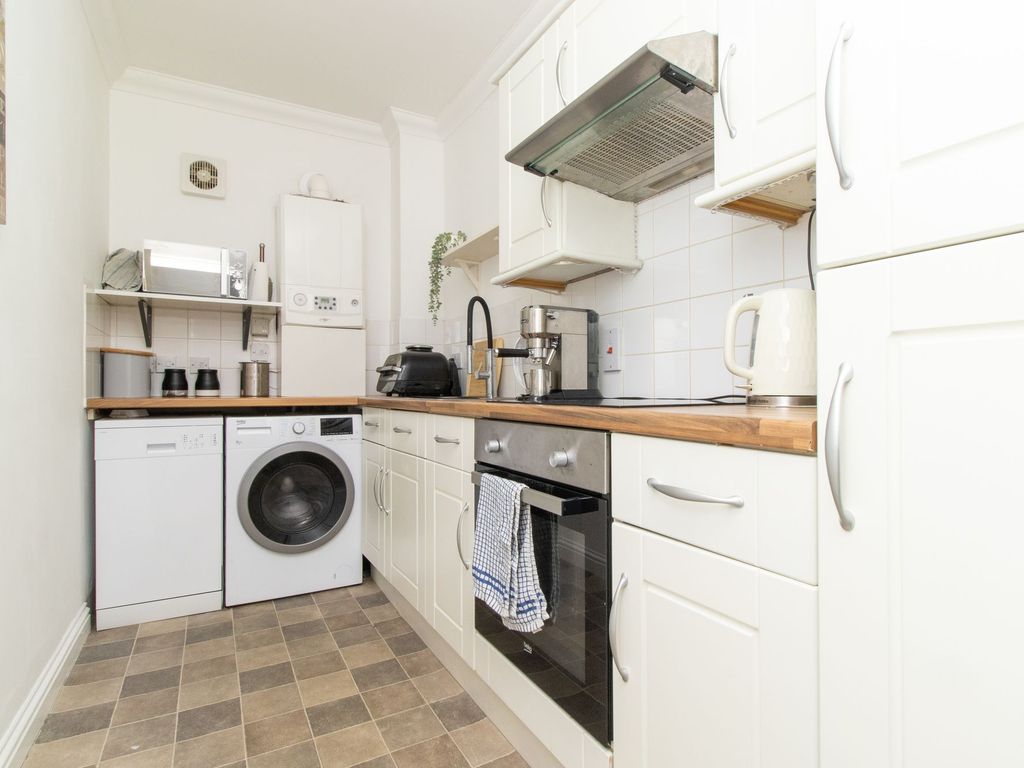 1 bed flat for sale in Norfolk Road, Cliftonville CT9, £199,995