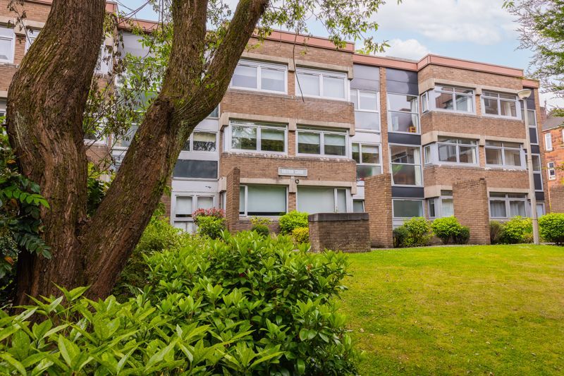 1 bed flat for sale in Balfour Court, Lethington Avenue, Glasgow G41, £85,000