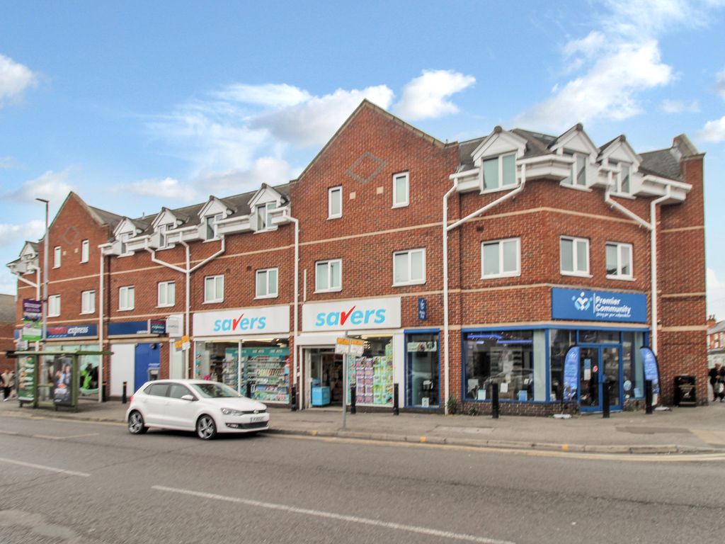 2 bed flat for sale in Carlton Hill, Carlton, Nottingham NG4, £110,000