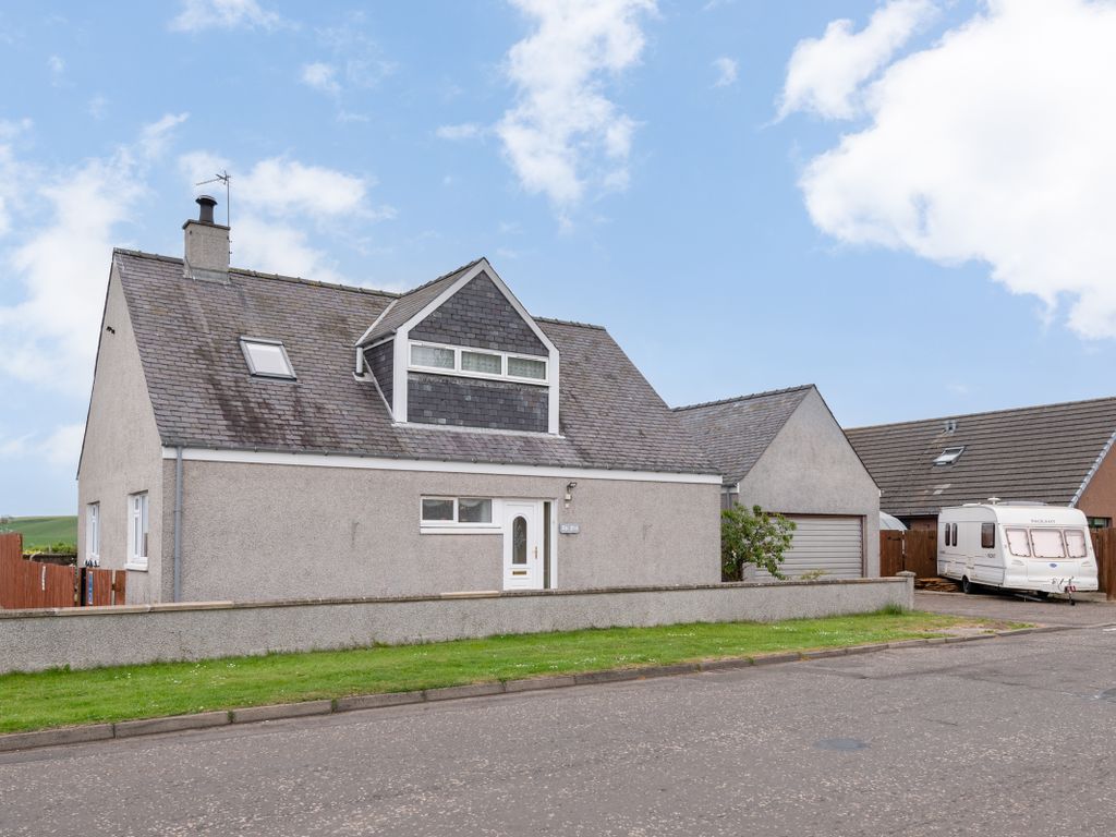 5 bed detached house for sale in Main Road, Arbroath DD11, £270,000